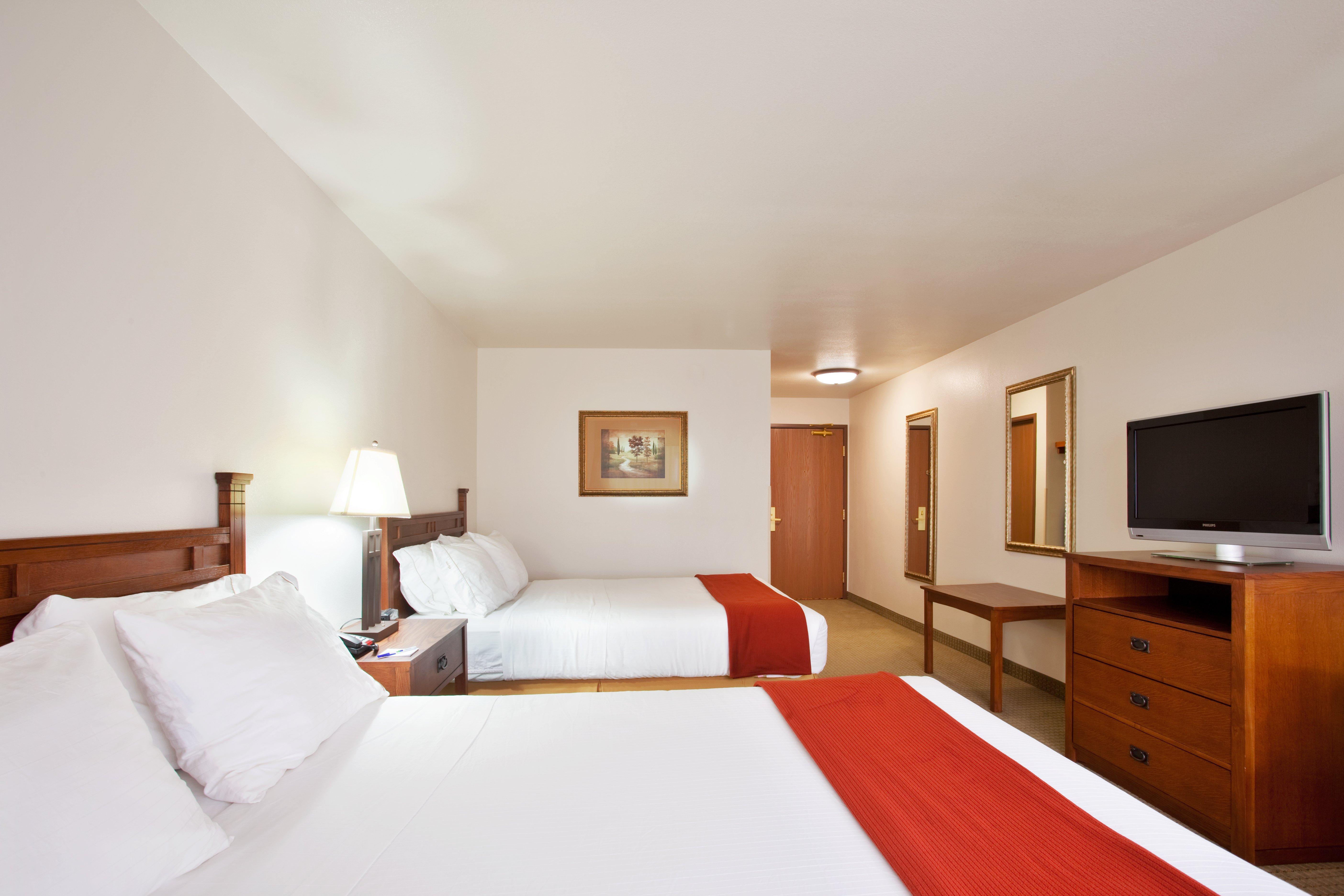Holiday Inn Express Hotel & Suites Mattoon By Ihg Esterno foto