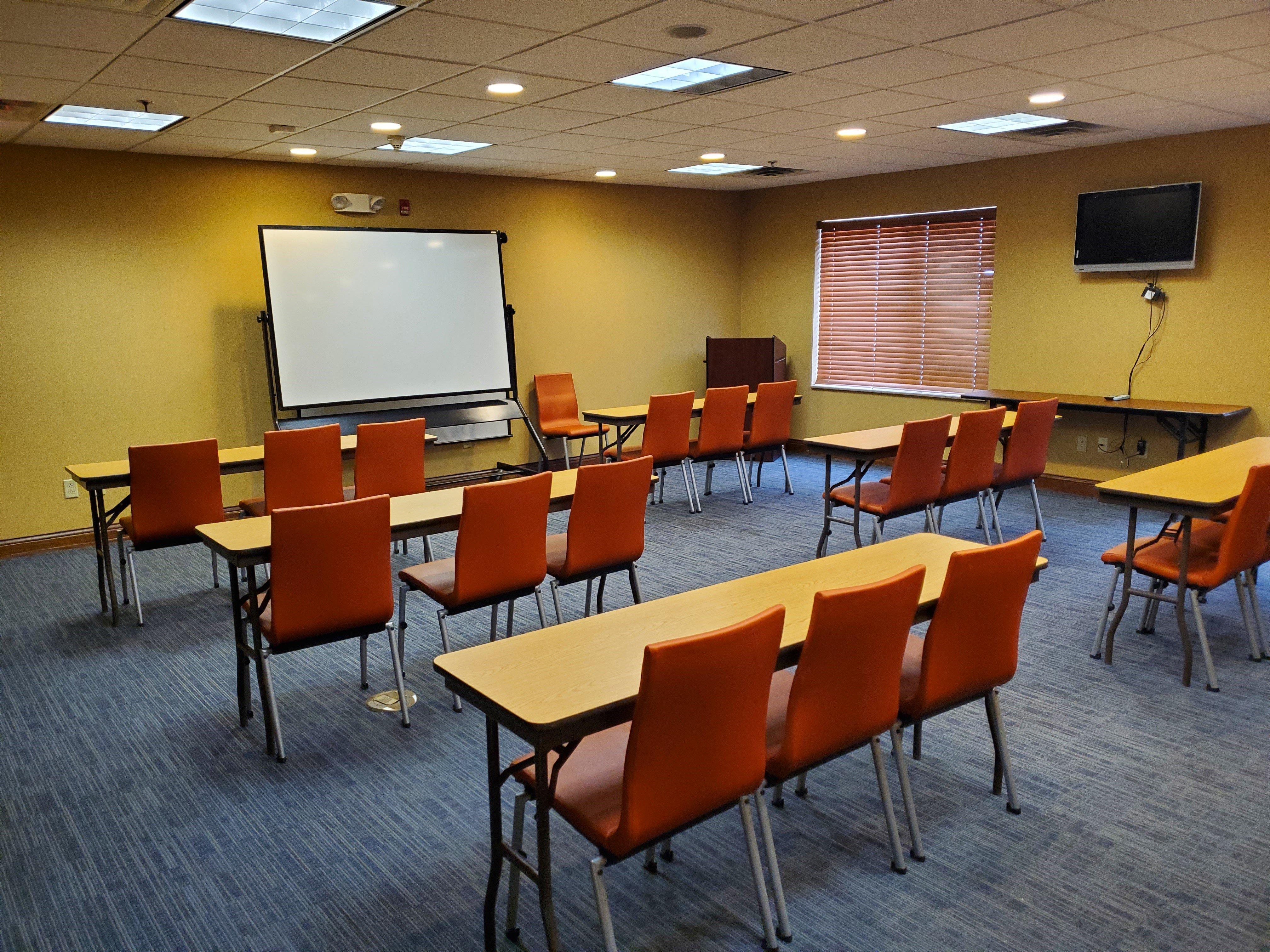 Holiday Inn Express Hotel & Suites Mattoon By Ihg Esterno foto