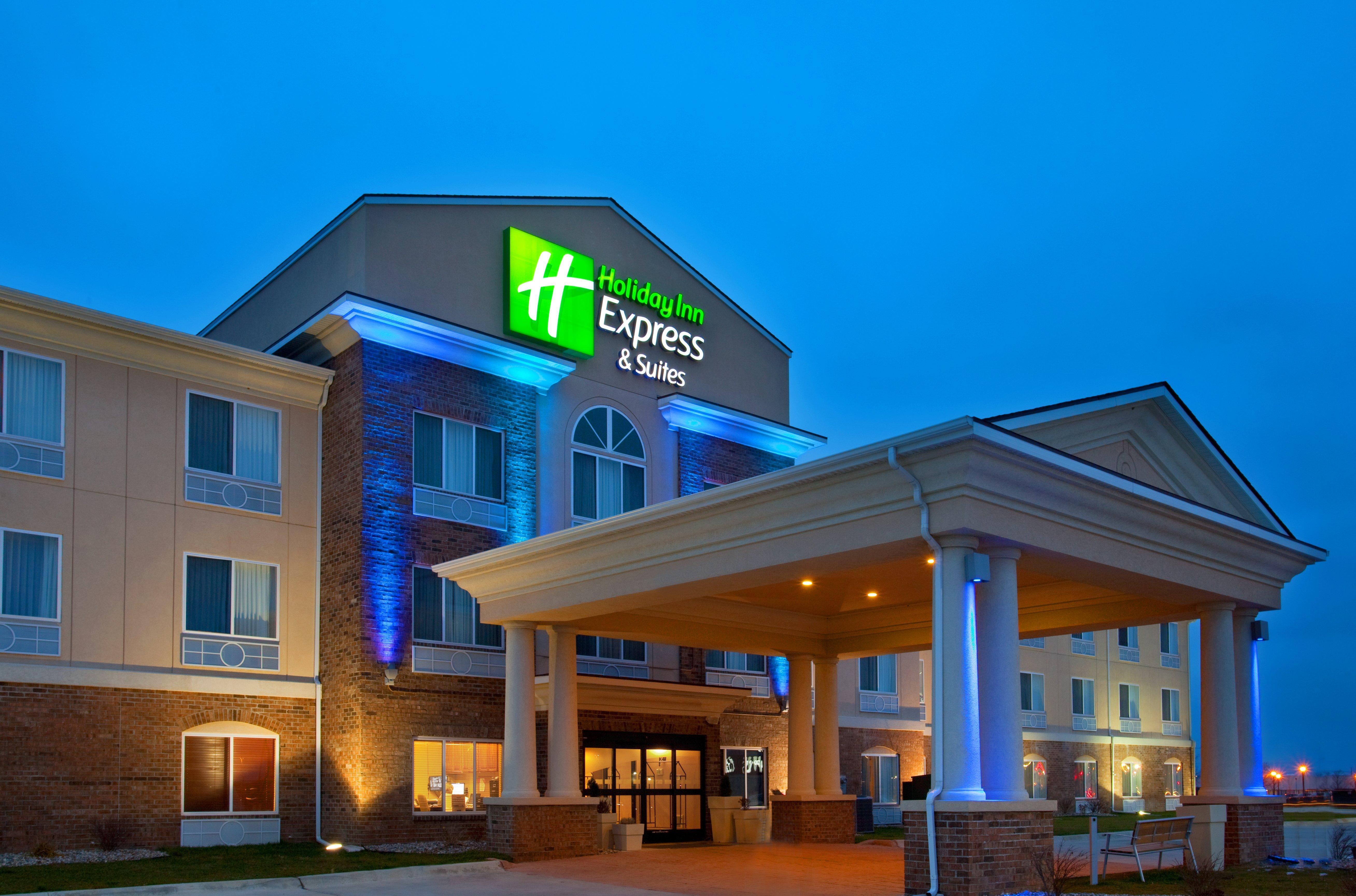 Holiday Inn Express Hotel & Suites Mattoon By Ihg Esterno foto